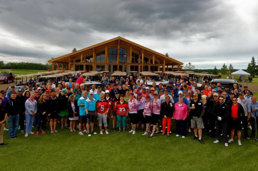 Photo of golf tournament participants